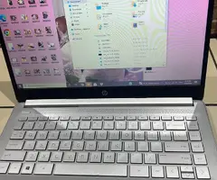 Se Vende Laptop HP Modelo 14 Usada Con Poco Uso