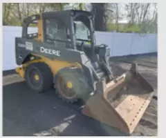 Se Vende 2011 John Deere 320 D Skidsteer