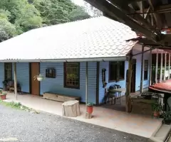 Terreno Con Casa De Madera Antigua Para Vender